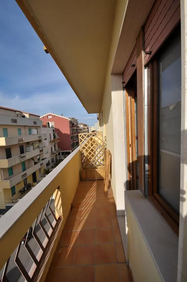 **  Al 32 Y 3 Bed & Breakfast Alghero Italy